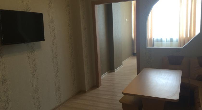 Апартаменты Apartment on Senyavina Севастополь-8